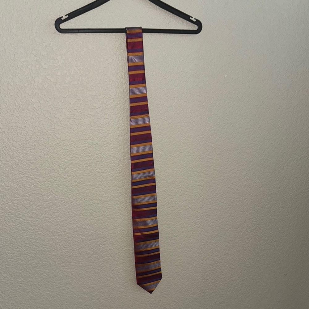 Red and Blue Striped Silk Tie for Formal Occasions